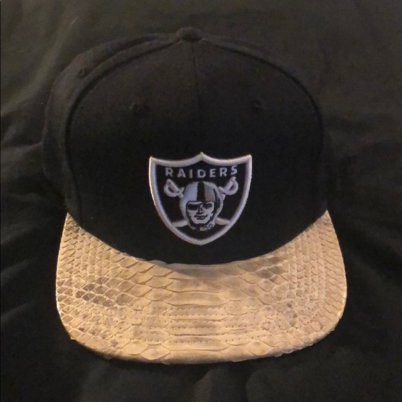 snakeskin snapback mitchell and ness